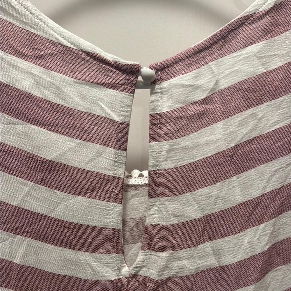 Unbranded Pink and White Striped Tank Top. Large - Picture 4 of 4